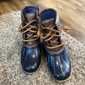 MOVING SALE everything 5$ Sperry topsider girl’s Waterproof Boots